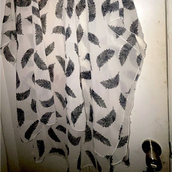 Live for Love Chiffon Kimono – Size Medium ✨ - Picture 4 of 4